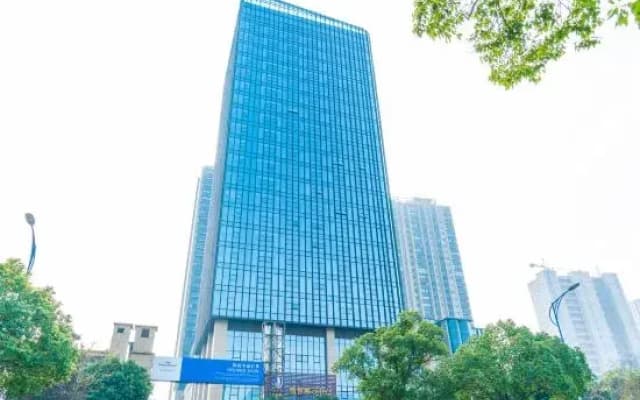 Howard Johnson Huadu Plaza