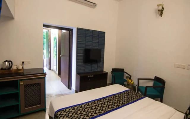The Ten Suites