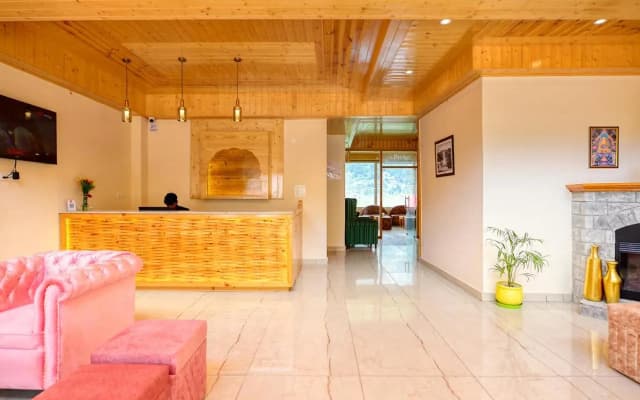 Clarks Inn Suites Manali