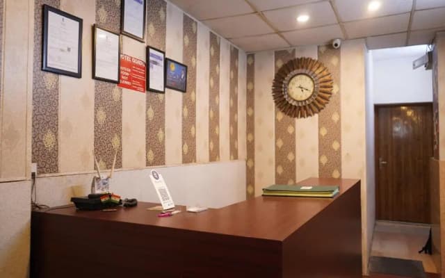 Hotel Quadis 15