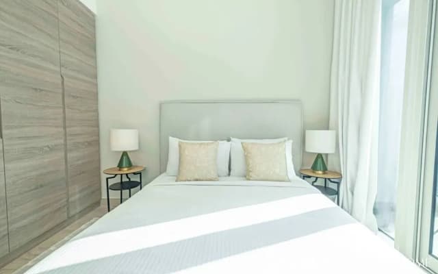LUX The Modern Marina Suite