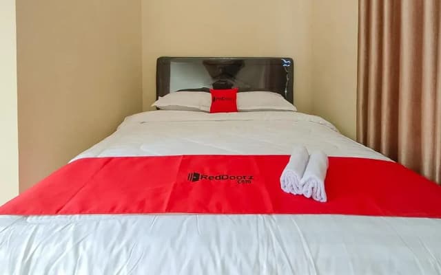 RedDoorz Near Bns Batu