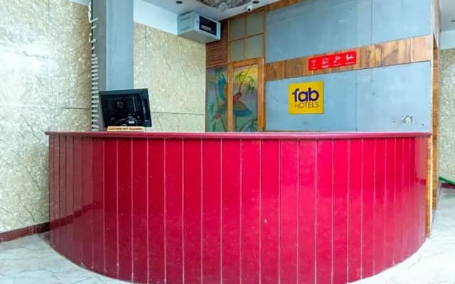 FabExpress Sun Park Inn