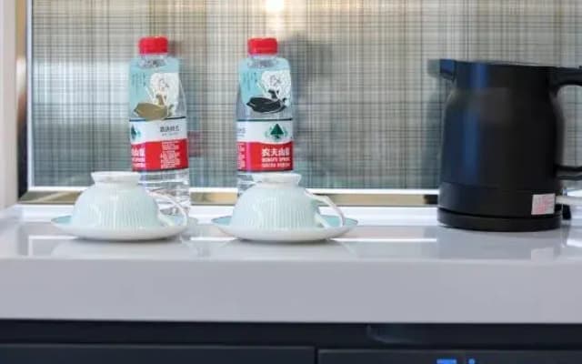 Xana Deluxe Hotel (Jinan West Railway Station International Convention center Store)