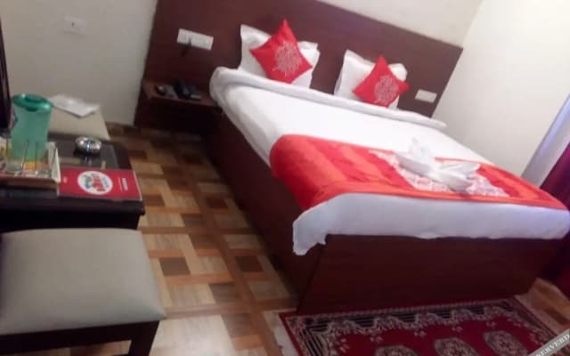 FabHotel Om Shivaay Inn