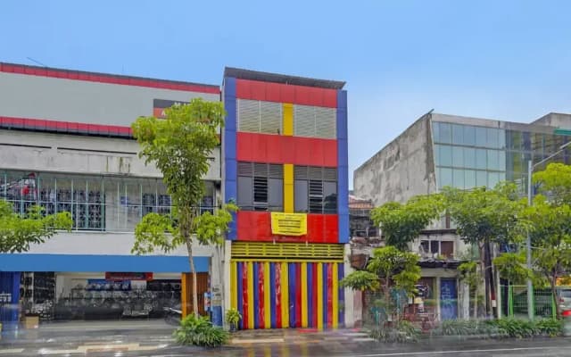 Hotel O Surabaya near Universitas Airlangga formerly Kertajaya Residence Surabaya