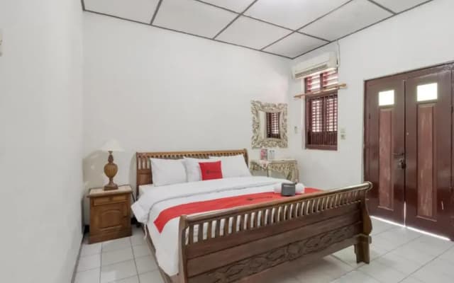 RedDoorz Syariah Near Wijilan 2 Yogyakarta