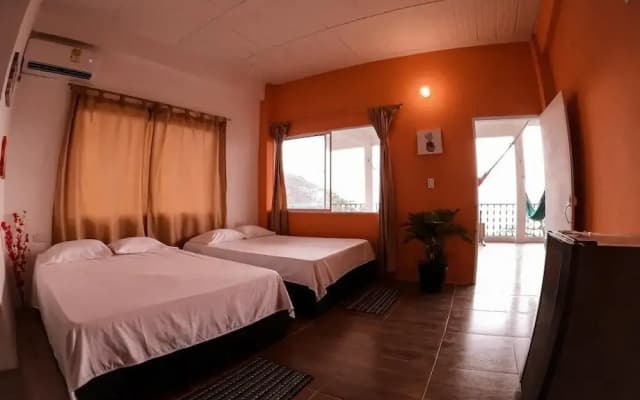 Tamarindo Beach Hostel