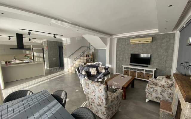 Pegasus Hotel & Villa