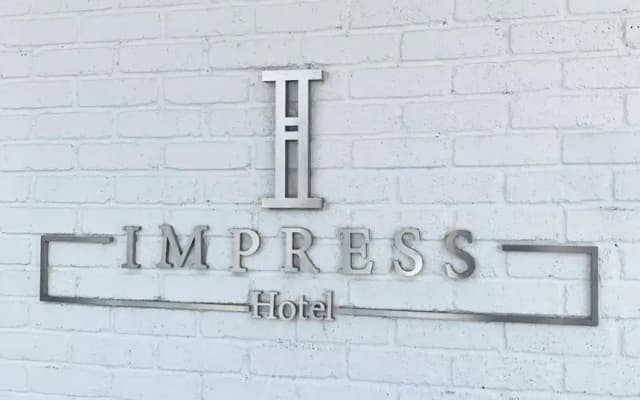 Hotel Impress