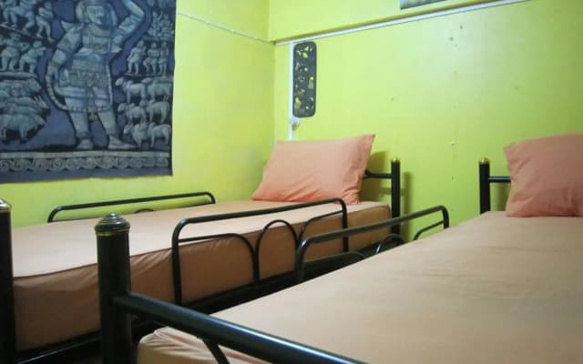 Lucky Homestay - Hostel