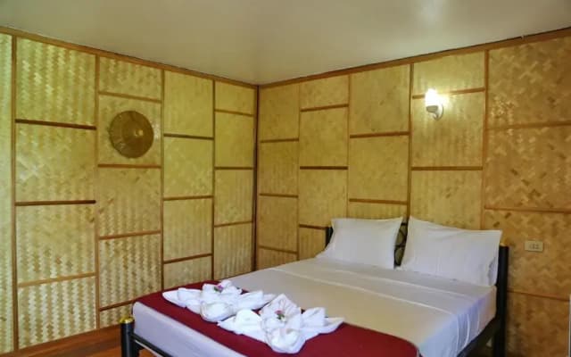 TP Hut Bungalows