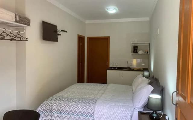 Ipe Suites