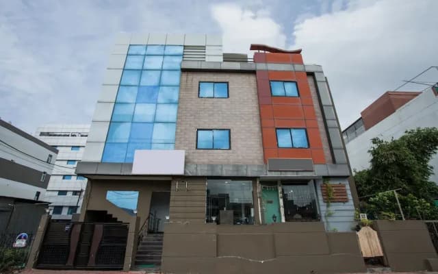 OYO 7421 Hotel Relex