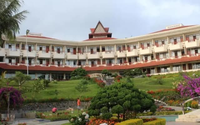 Sinabung Hills Resort