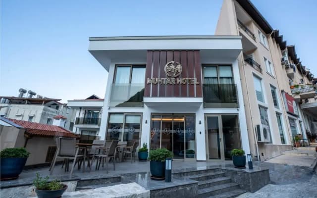 Muhtar Hotel