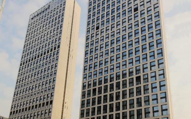 eStay Residence Poly World Trade Center