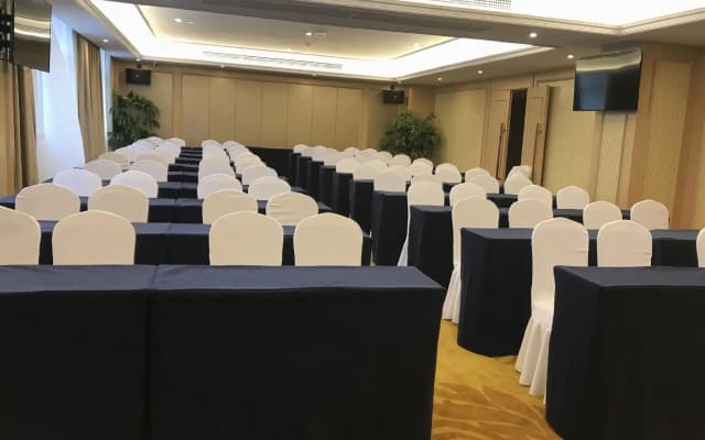 Vienna Hotel (Huaiyuan Xinhe)