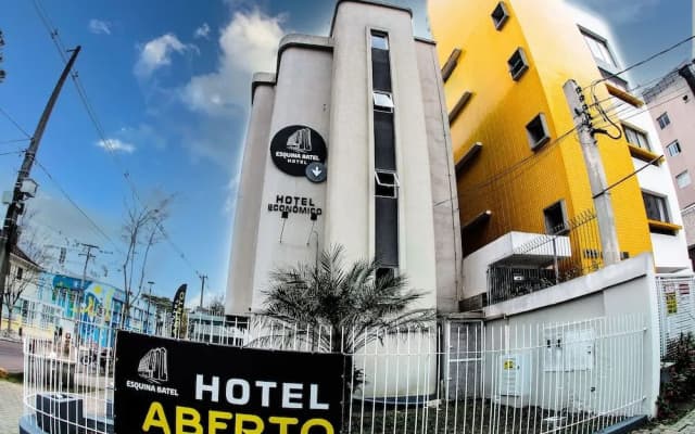 Esquina Batel Hotel
