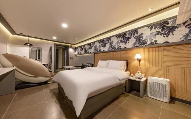 Gwangju Hanam Amare Hotel