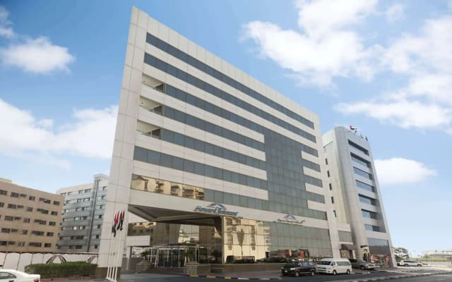 Отель Howard Johnson by Wyndham Bur Dubai