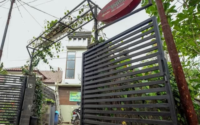 ZEN Rooms Basic Sultan Tirtayasa