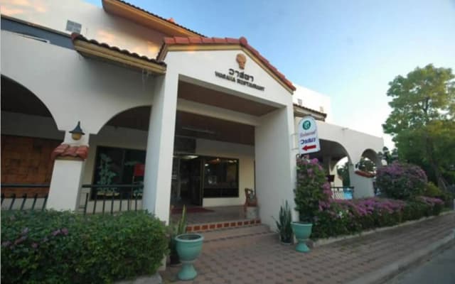 Lopburi Inn Resort