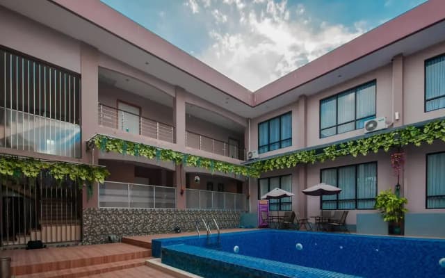 Sumbawa Grand Hotel