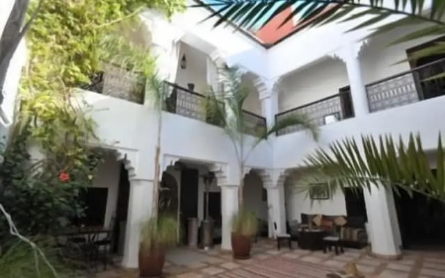 Riad Asna