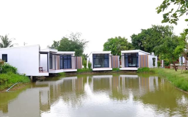 N&C Resort