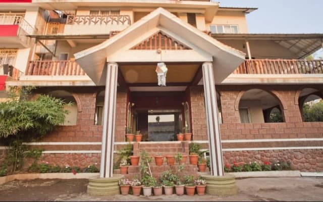 Cloud Green Residency