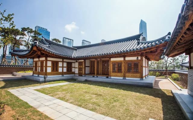 Gyeongwonjae By Walkerhill
