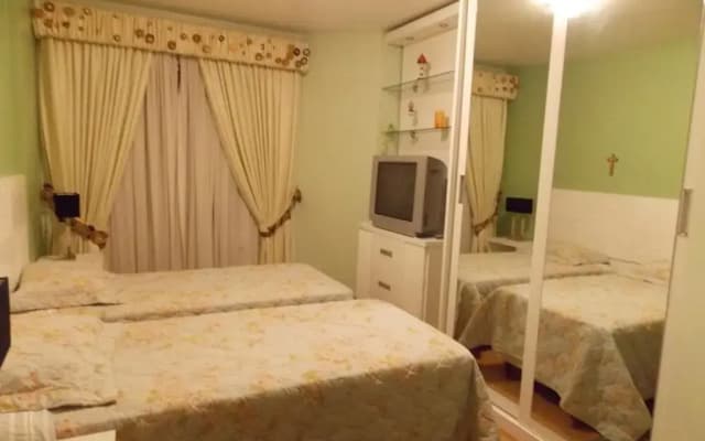 Apto 6 pessoas prox Rua Coberta