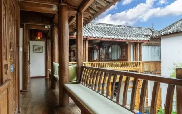 Jing Hua Yuan Inn (Lijiang Ancient Town)
