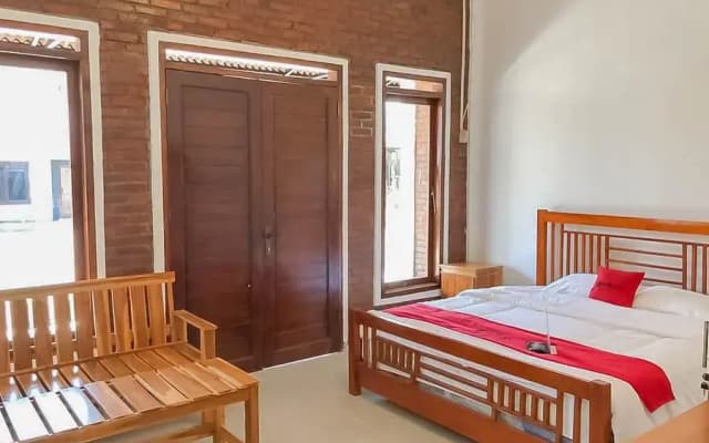 RedDoorz Resort near Darajat Garut