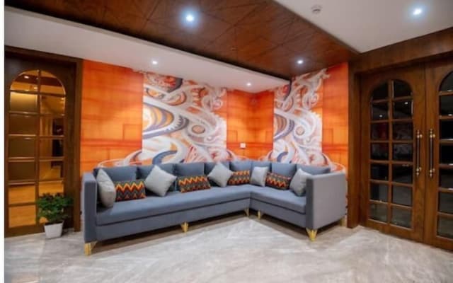 Hotel Pratap Palace