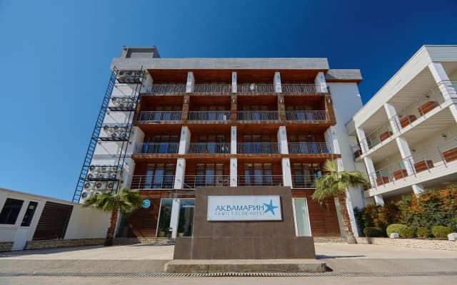 Отель Aquamarine Family Club