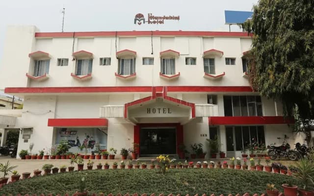 OYO 33385 Hotel Mandakini
