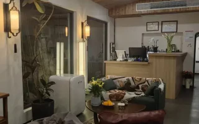 Ju Wuzhu Homestay (Heyuan Pishi Street Branch)