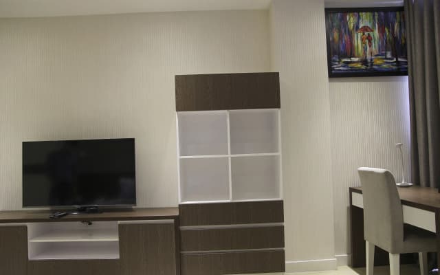 Golden Queen Aparthotel