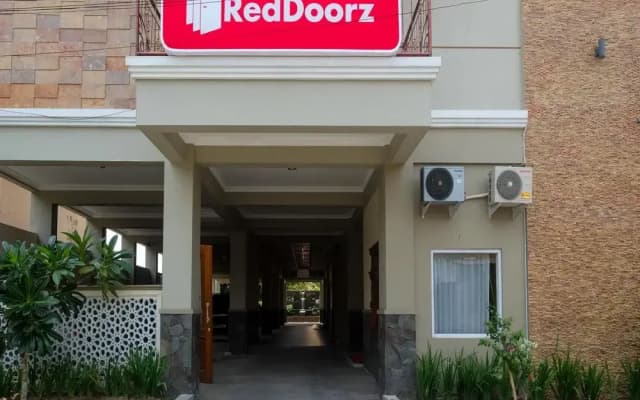 RedDoorz Syariah @ Klodran Solo