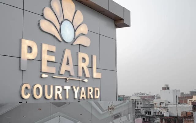 Pearl Courtyard