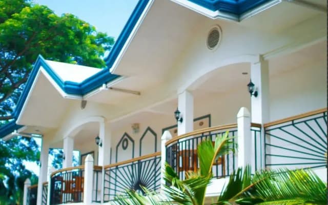 Villa Paraiso Resort and Waterpark Camiguin