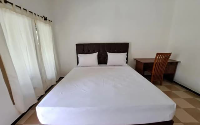 Surfers Beachfront Lombok