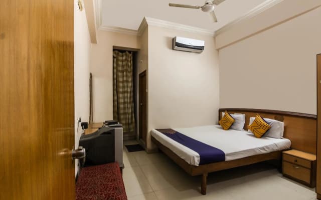 SPOT ON 69484 Hotel Rk Residency