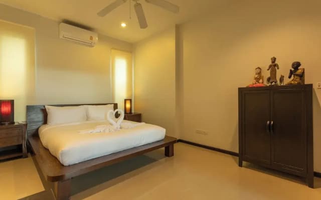 3BR PoolVilla Near Nai Harn Beach V113