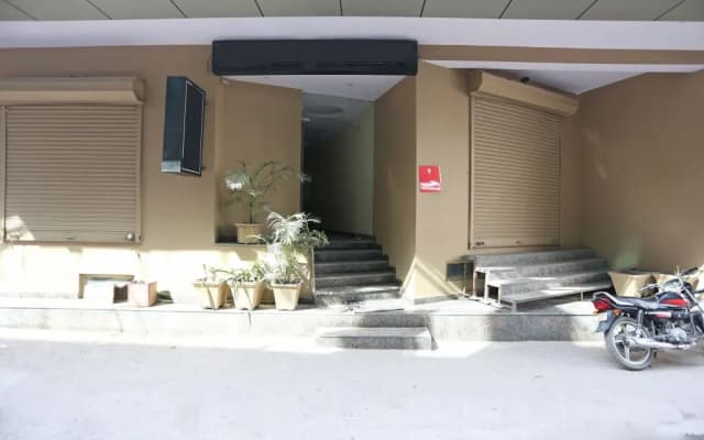 Hotel Luck Residency