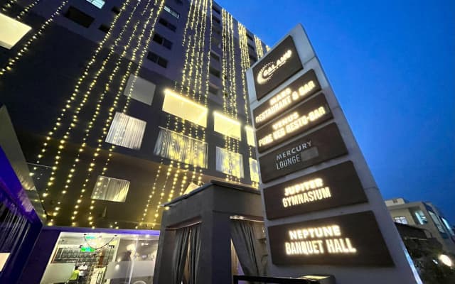Galaxy Club & Hotel
