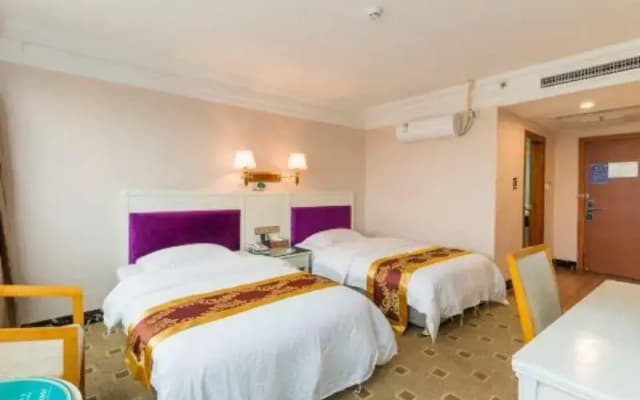 Lijiang Hotel