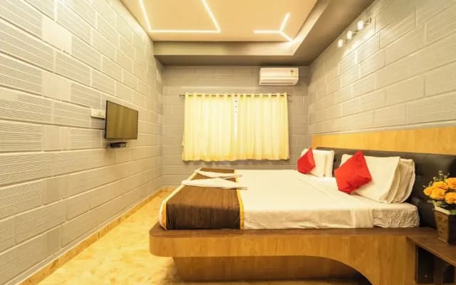Seasons Suites HBR